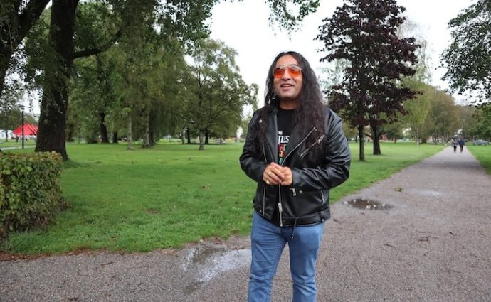 Gagan Chhabra i en park.